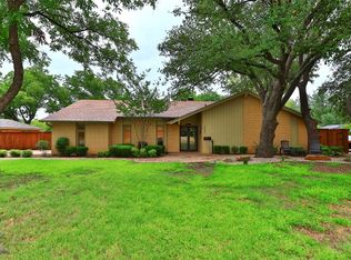 2027 Brook Hollow Dr, Abilene, TX 79605