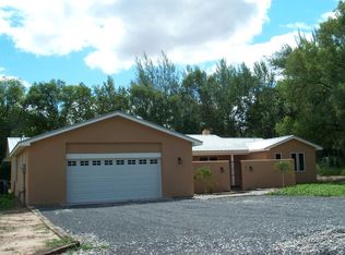 2 Makena Ln, Santa Fe, NM 87506