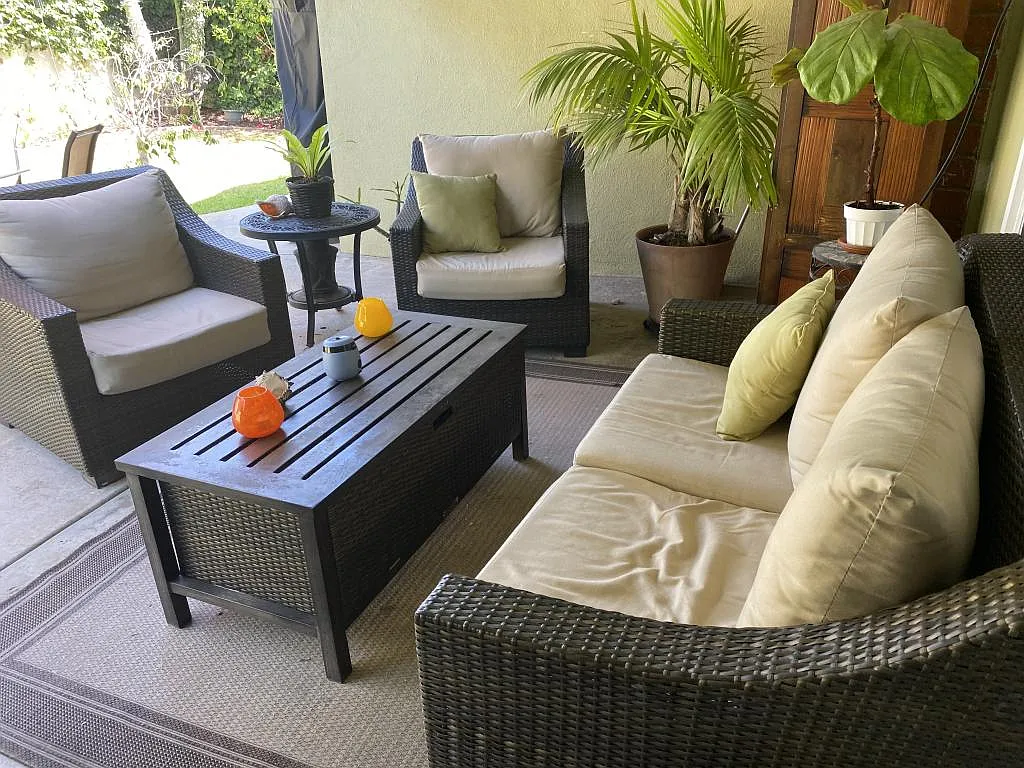 3 bed, 1356 sqft, $1,800 — Photo 2