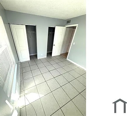 3 bed, 1300 sqft, $3,249 — Photo 2