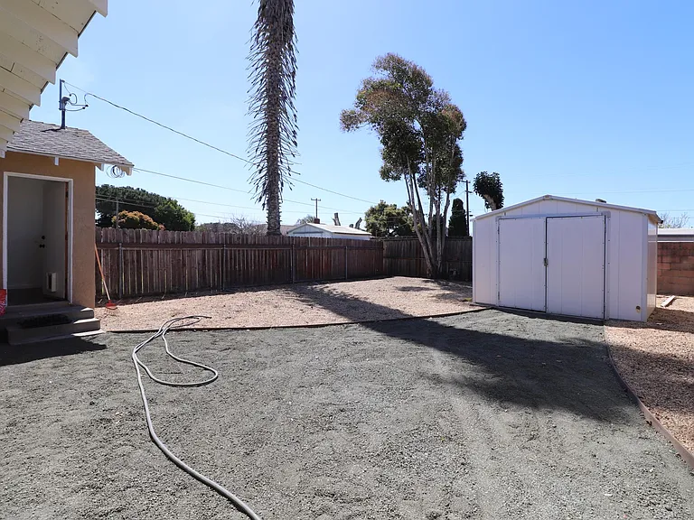 413 N Burton St — Photo 10