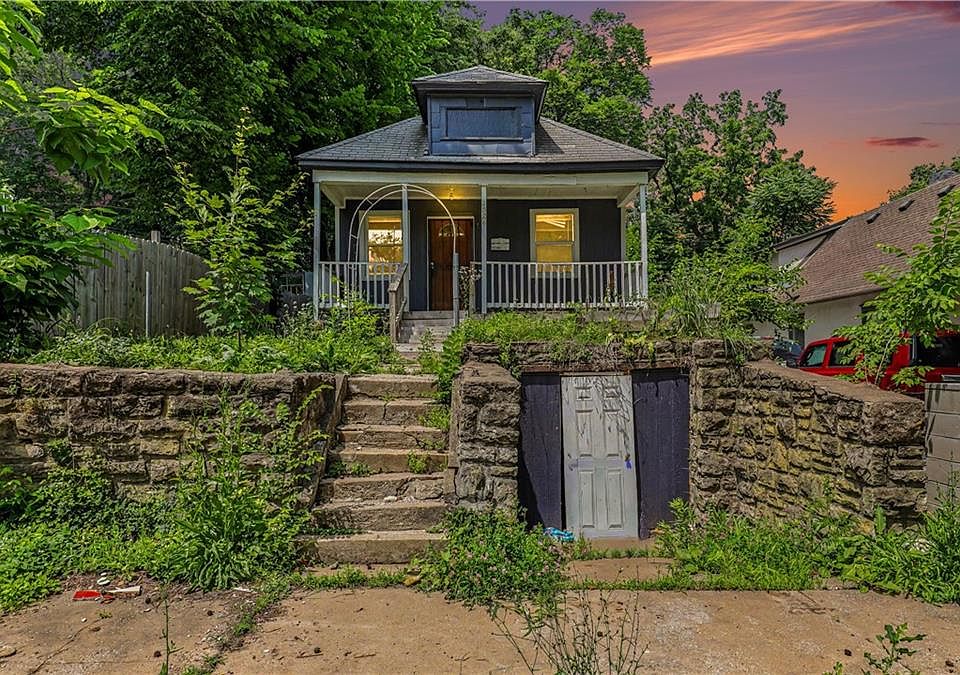 1st image of 2524 Kensington Ave