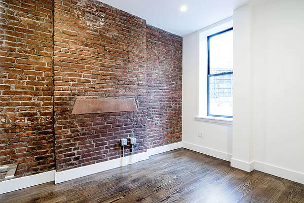 Rented by Compass | media 14