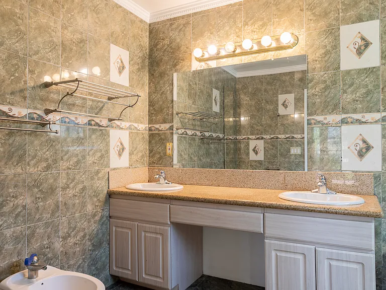 12737 Hatteras St — Photo 21