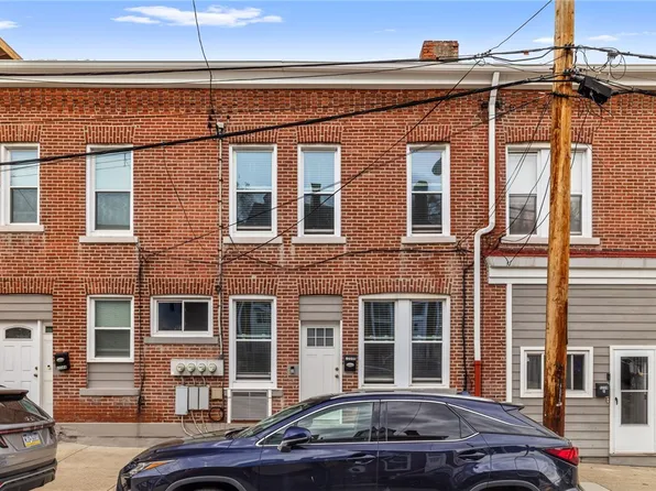 5239 Wickliff St, Pittsburgh, PA 15201