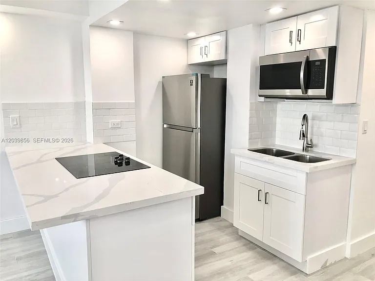 905 Brickell Bay Dr #2029 — Photo 11
