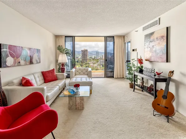 990 Ala Nanala St APT 17A, Honolulu, HI 96818