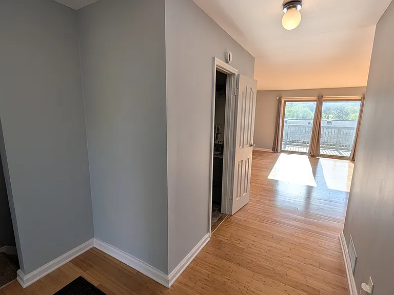 721 Skynob Dr — Photo 5