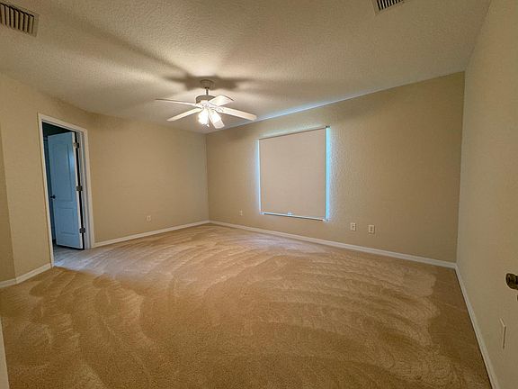 4th image of 1014 NE 22nd Ave