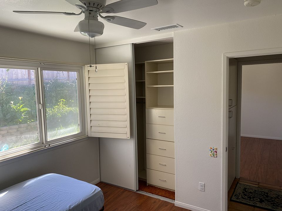 1st image of 2101 Ridgeview Pl