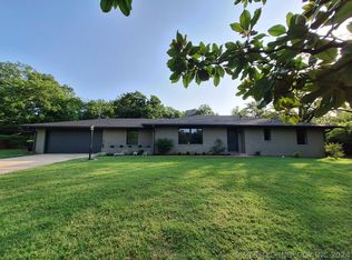 120 Thompson Dr, Ada, OK 74820