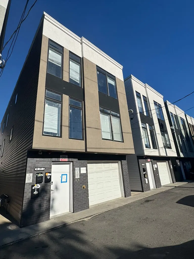 1 bed, $1,718 — Photo 1