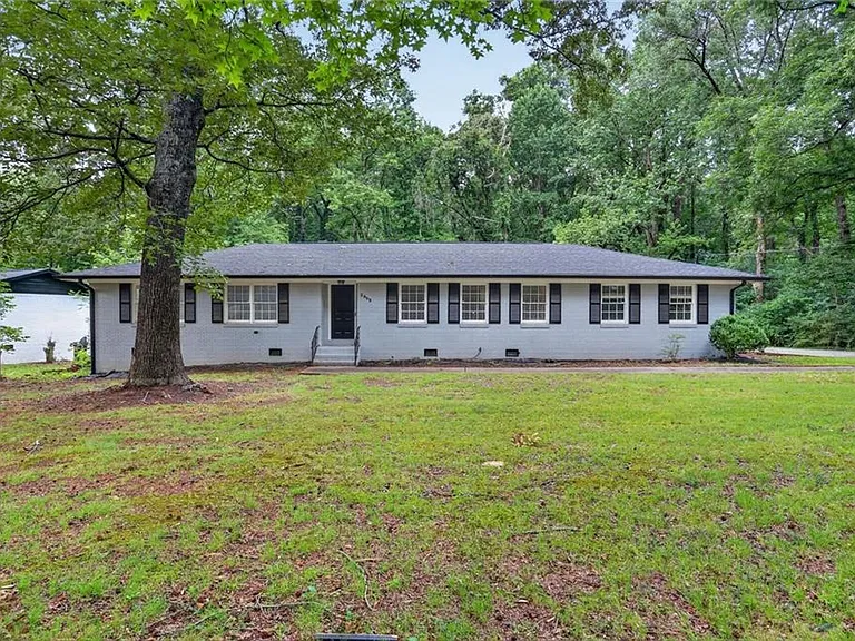 2495 Whites Mill Rd — Photo 1