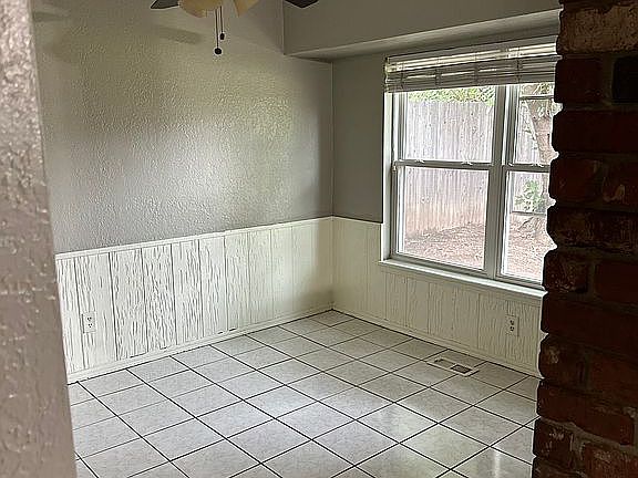 5th image of 808 N Platt Cir