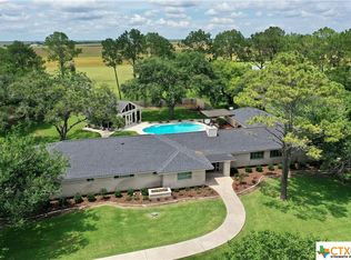 1636 Fm 1300 Rd, El Campo, TX 77437