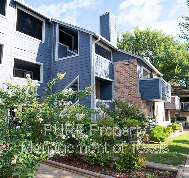 2500 Burleson Rd #521 — Photo 1