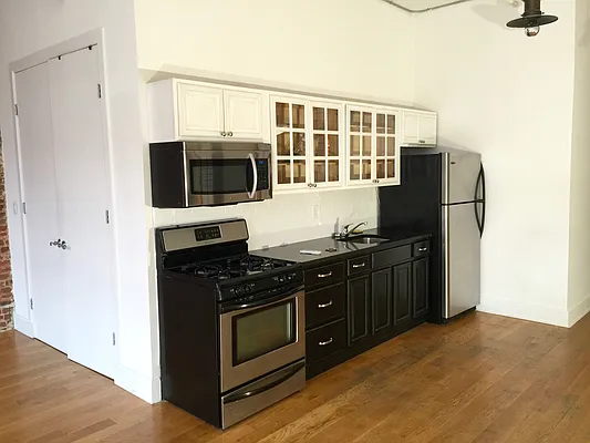 Rented by Go Greenpoint Real Estate | media 25