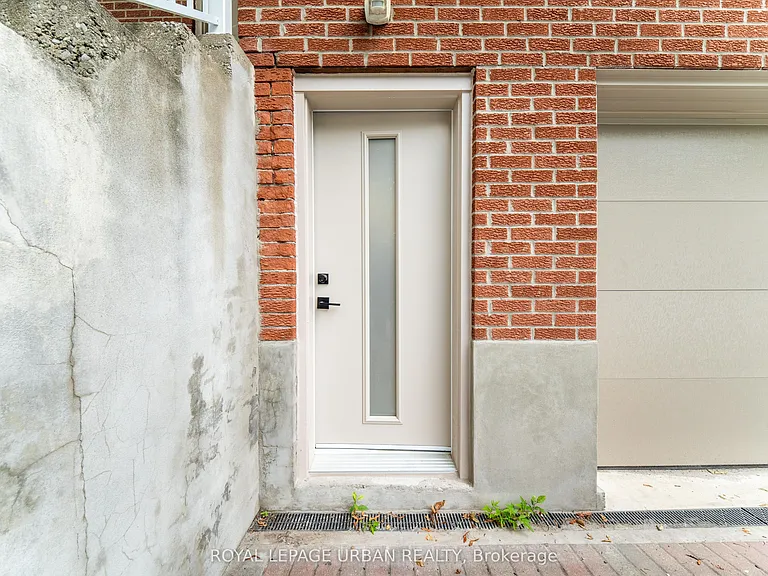 153 Craven Rd #BASEMENT — Photo 2