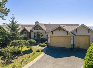 201 Allen Ln, Brookings, OR 97415