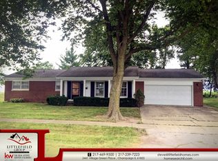 406 E Main St, Royal, IL 61871