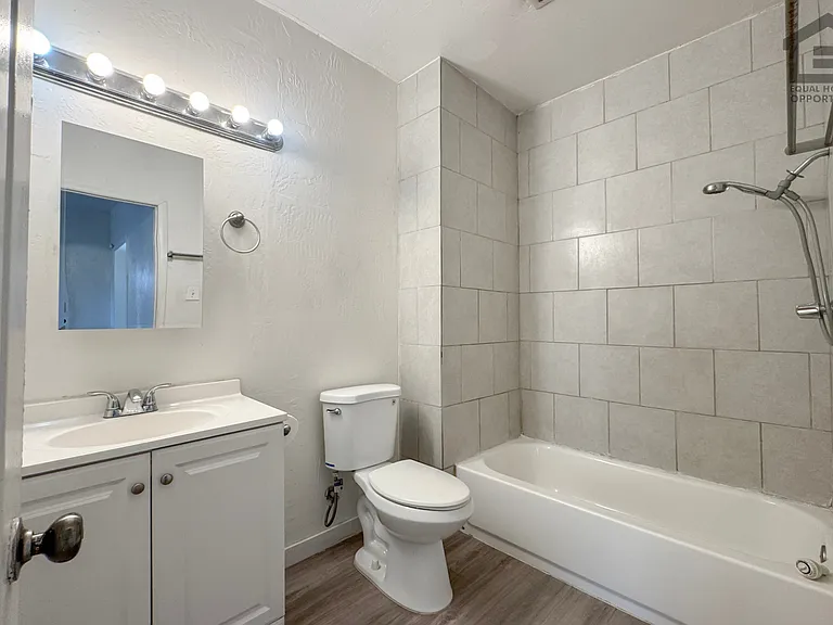 903 W Pierson St — Photo 10