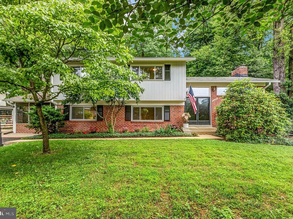 1st image of 6324 Beachway Dr