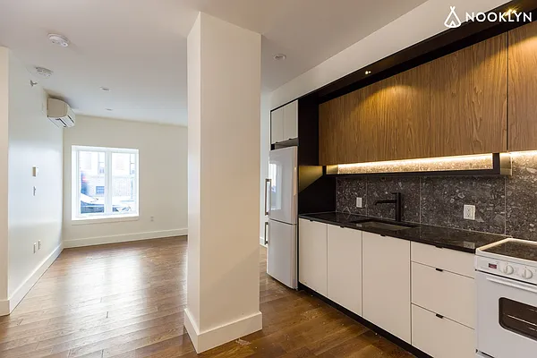 Rented by Nooklyn NYC LLC | media 12