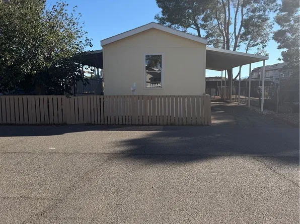 18772 Bellflower St Spc 8, Adelanto, CA 92301