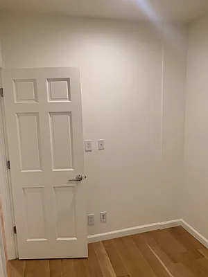 Rented by Skyline Realty LLC II | media 11