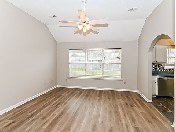 5th image of 9908 Morgan Manor Dr