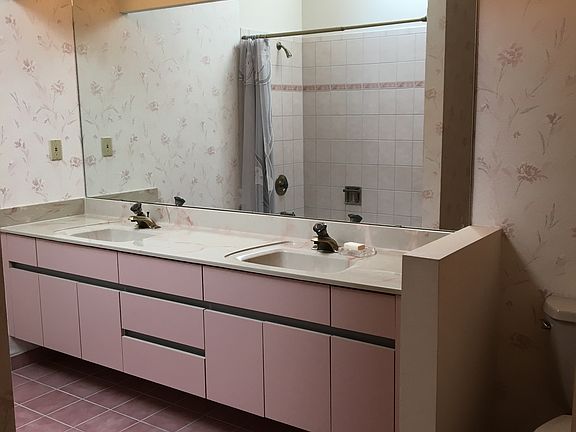 5th image of 1316 Southtowne Ct
