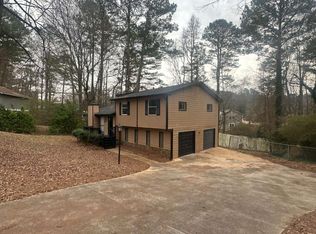 4063 Daron Ct, Ellenwood, GA 30294