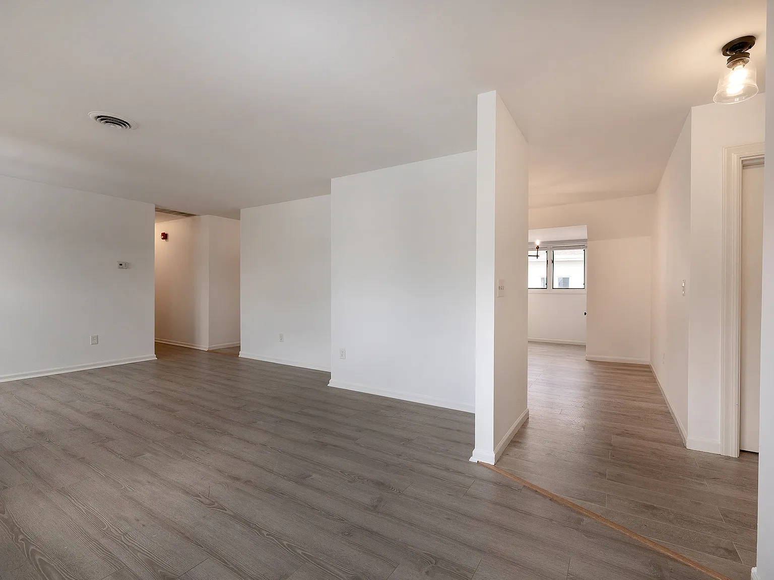 3 bed, 1453 sqft, $3,800 — Photo 3