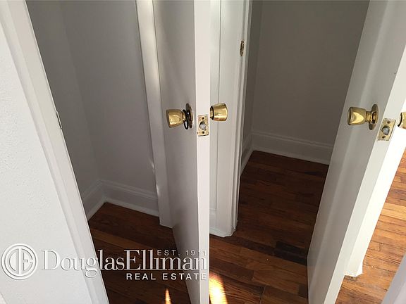 5th image of 4808 47th St #4A