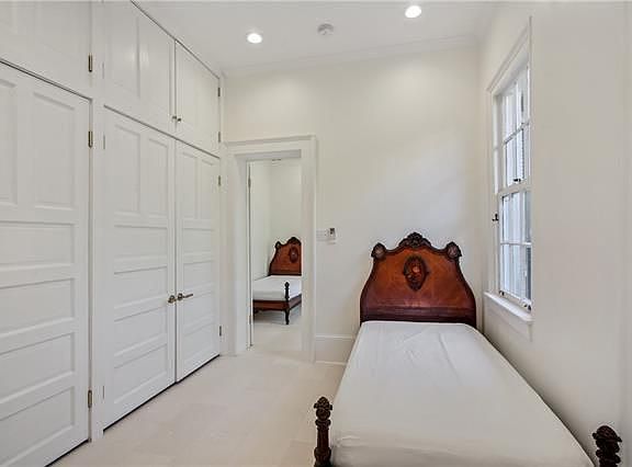 5th image of 819 Bourbon St #1