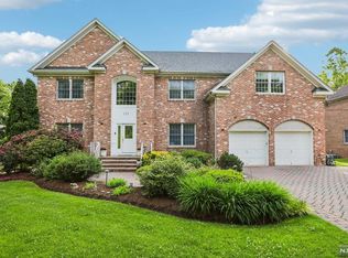 153 Paramus Rd, Paramus, NJ 07652