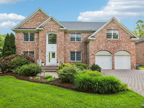 153 Paramus Rd, Paramus, NJ 07652