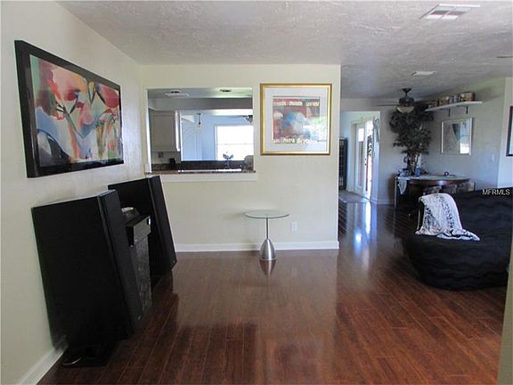 3rd image of 13921 88th Ave