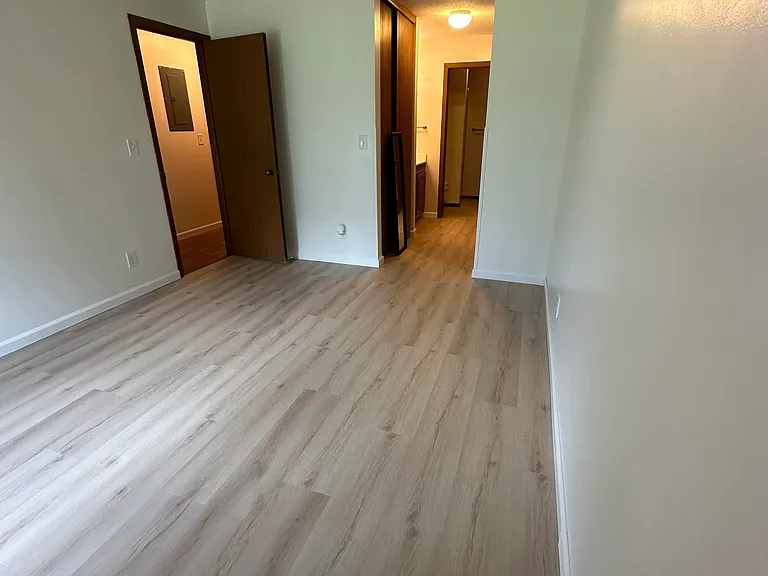 35 Nathan Ln N #121 — Photo 13