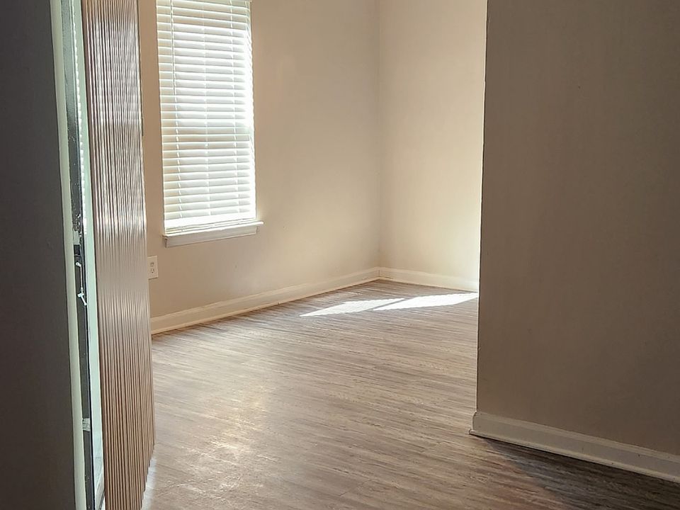 Living Room Into Dining Room