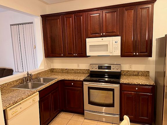 5th image of 3470 Goldeneye Ln