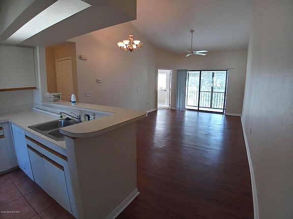2nd image of 1237 Country Club Dr #1422