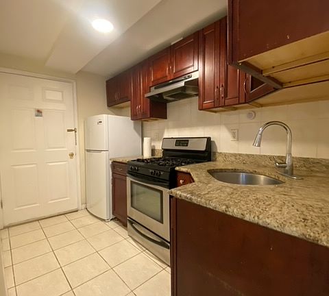 5th image of 25-18 36th Ave #11