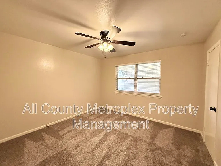 10454 E Northwest Hwy #103 — Photo 6