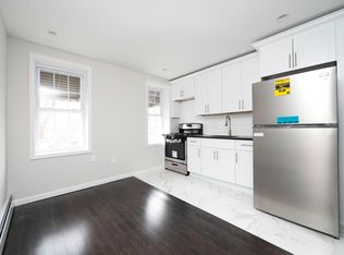 926 E 221st St #A, Bronx, NY 10469