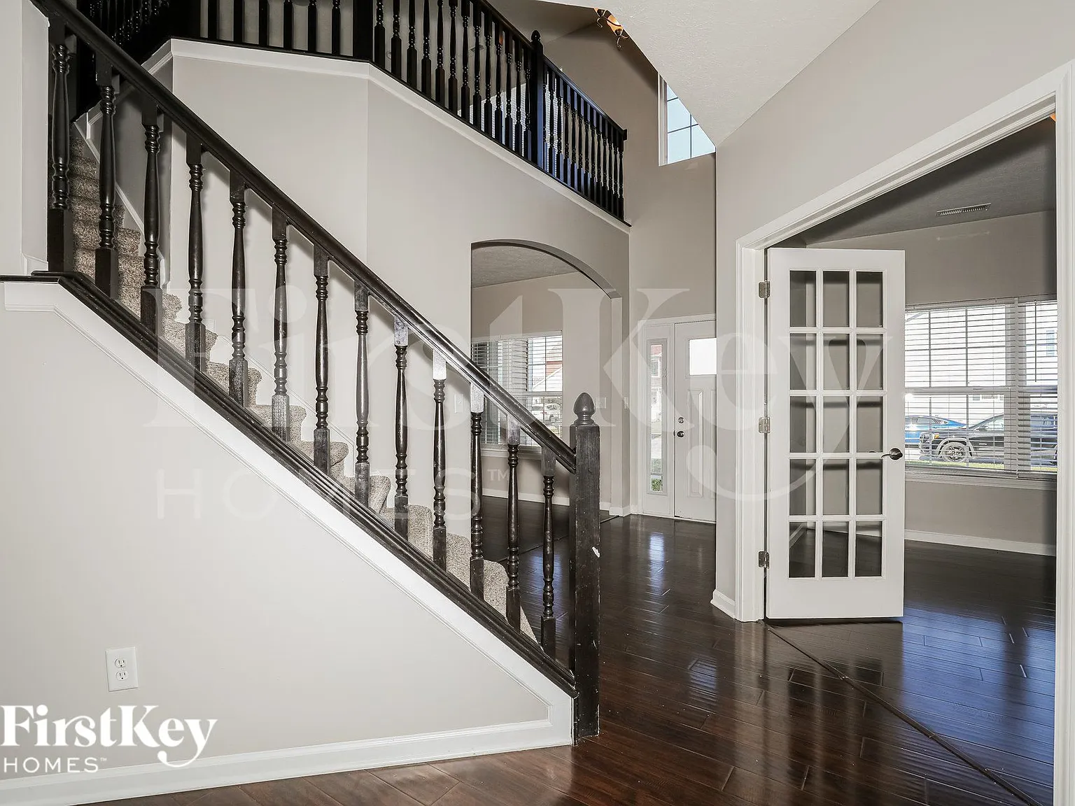 4 bed, 2.5 bath, 3534 sqft, $3,345 — Photo 2