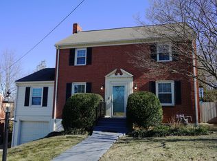 2226 Hunters Rd SW, Roanoke, VA 24015