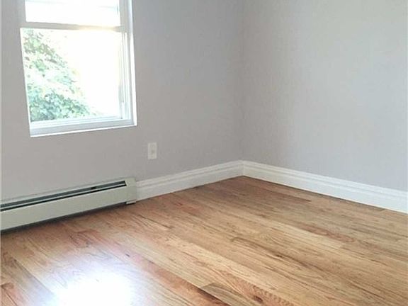 5th image of 69 Milford St