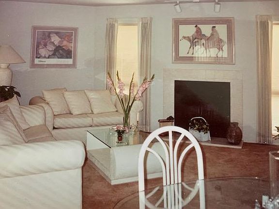 3rd image of 5 W Bellevue Ave APT 5