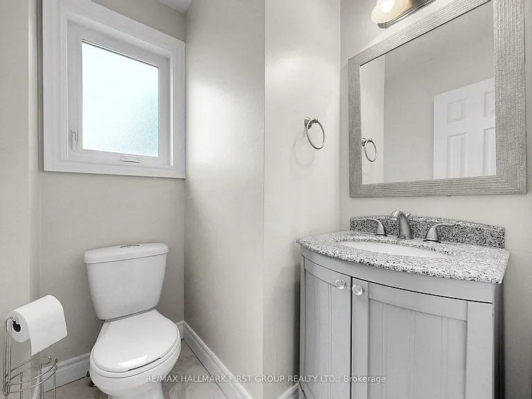 1443 Connery Cres #UPPER — Photo 9
